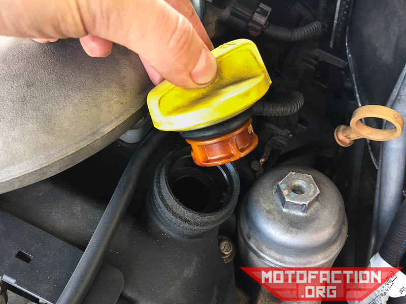 Here's how to change the oil and oil filter on a VE Commodore with the LE0 (LEO) or LY7 motor, as shown on MotoFaction.org. This page focuses on putting the sump plug back in and refilling with 5w30 oil!