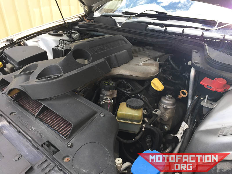 Here's how to change the oil and oil filter on a VE Commodore with the LE0 (LEO) or LY7 motor, as shown on MotoFaction.org.
