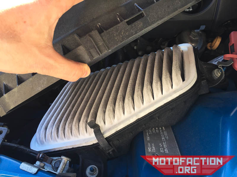 Here's how to change the engine air filter in a Holden VE or VF Commodore with the 3.6L LFX V6 motor, as shown on MotoFaction.org.