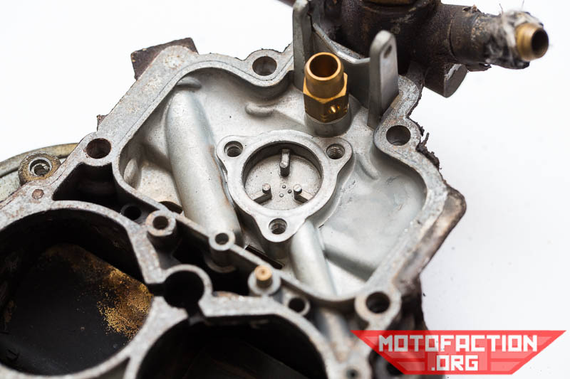 Here's how to assess and remove the power valve in your Weber 32/36 DGV, DGEV or DGAV carburetor as shown on MotoFaction.org.