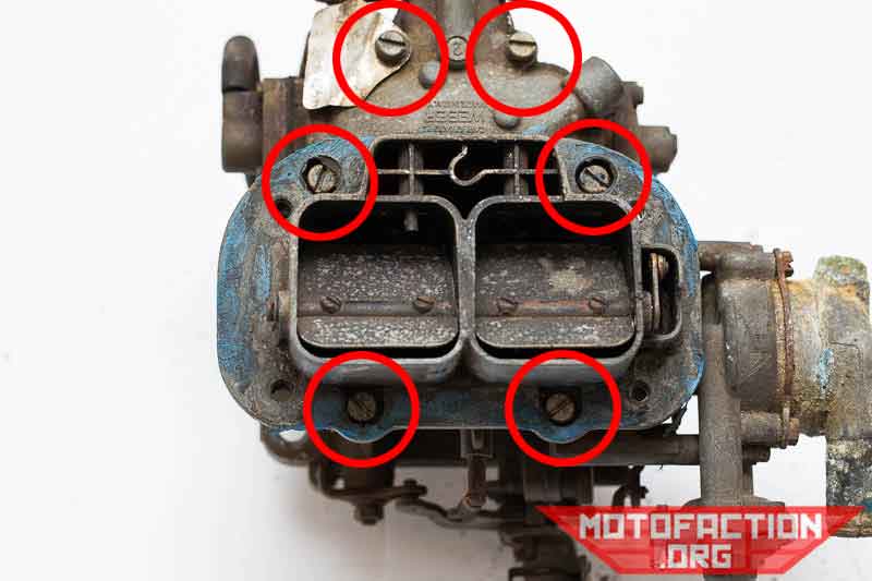Here's how to separate the two halves of the Weber 32/36 DGV, DGAV or DGEV carburetor as shown on MotoFaction.org.