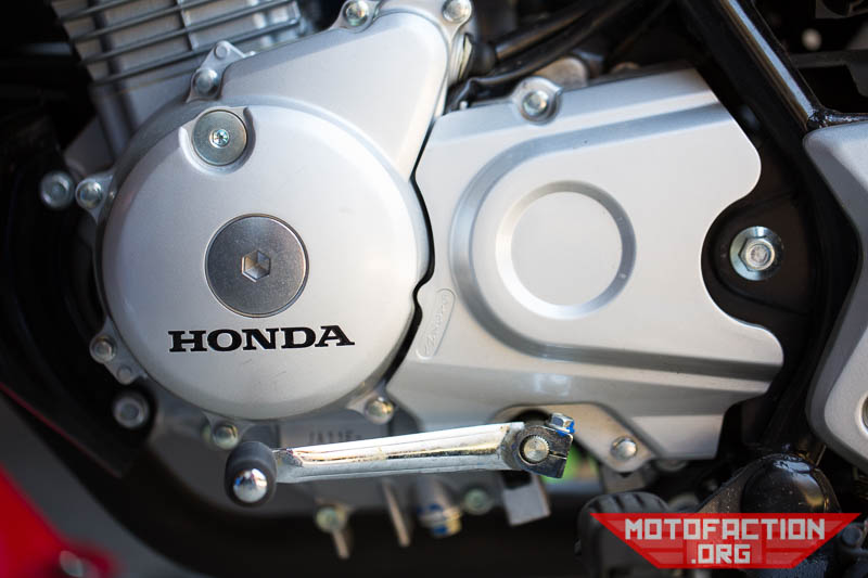 Photo of the left side of the engine - Honda CB125E GLH125SH
