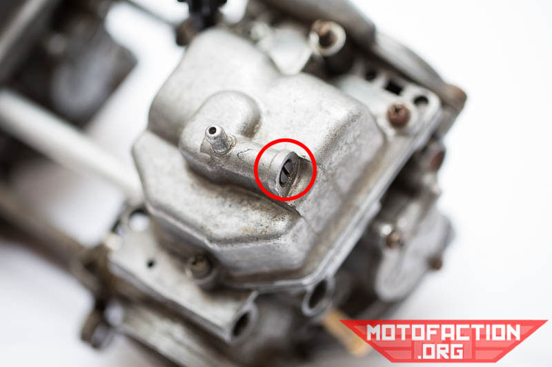 Here's how to remove the float bowls on the Honda CB250 CB250N Super Dream or Hawk's carburetors - Keihin VB30B carbs, as shown on MotoFaction.org