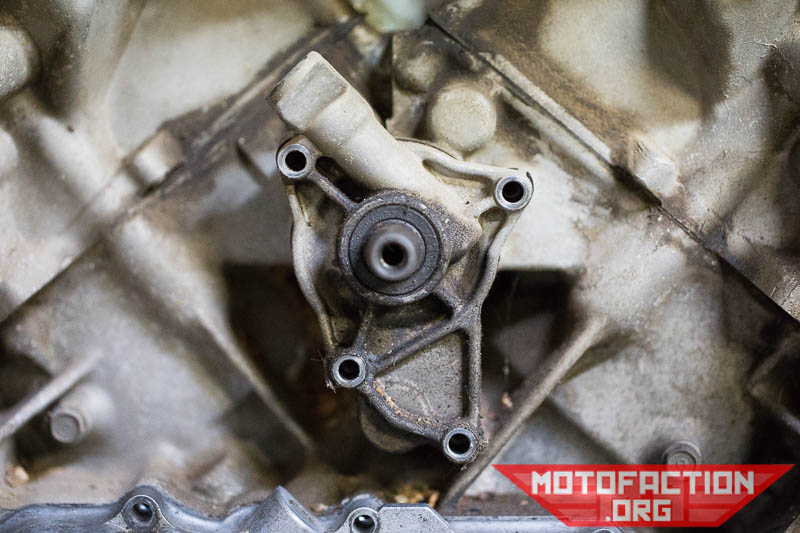 Here's how to remove the camshaft holder - and tacho drive - on a Honda CX500, GL500, CX650 or GL650 motorcycle as shown on MotoFaction.org.