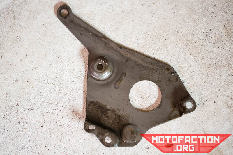 Here's how to remove the cam chain plate, tensioner, guide blade and tensioner blade on a manually tensioned Honda CX500 or GL500 as shown on MotoFaction.org.