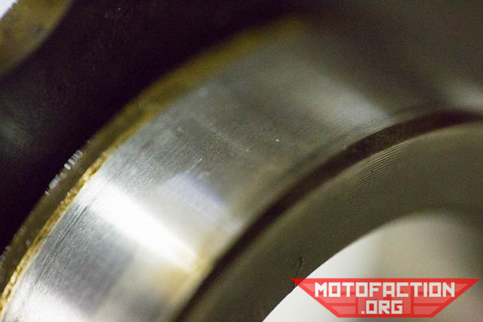 Here are some photos showing the removal procedure for a Honda CX500, GL500, CX650 or GL650 starter driven gear, how to assess it and the differences between each type that you might find inside your engine, as featured on MotoFaction.org.