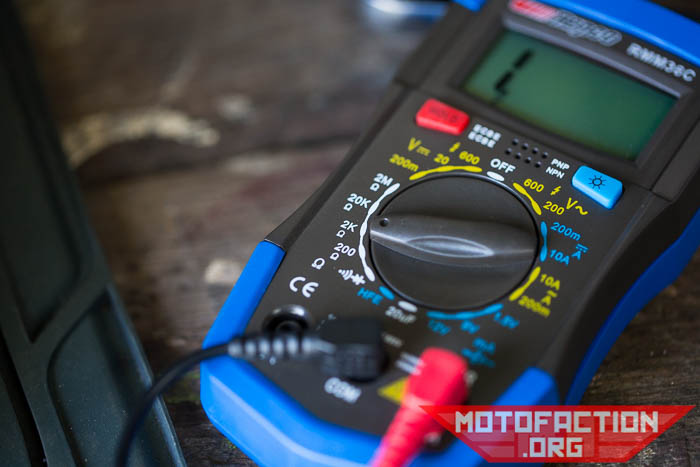 Here's how to check the advance timing pickups on a TI Honda CX500, GL500, CX650, GL650 by measuring their resistance with a multimeter.