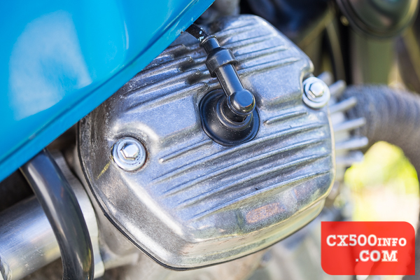 honda-cx500-how-to-change-your-spark-plugs-ngk-5