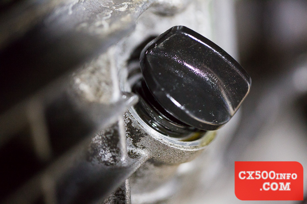 honda-cx500-how-to-change-the-engine-oil-22