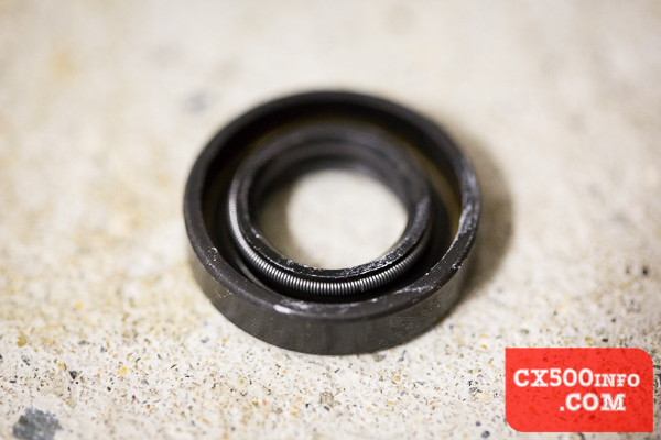 honda-cx500-how-to-change-the-gear-shift-shaft-oil-seal-7