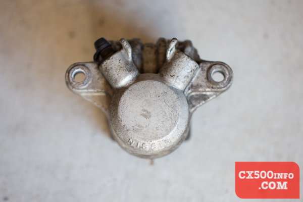 honda-cx500-front-disc-brake-caliper-rebuild-part-01-15