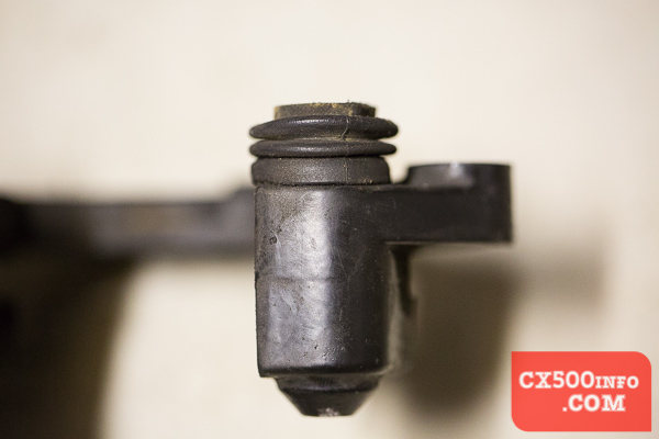 honda-cx500-how-to-remove-and-clean-lube-lubricate-grease-slide-pins-brake-caliper-14