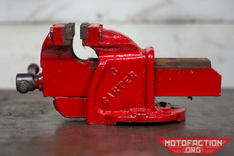 Here's a restoration and review of a 3-inch or 75mm Carter Vice, a vintage Australian-made cast engineer's vise.