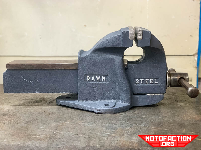 Here is the restoration of a Dawn 6SP 150mm cast steel engineer's bench vice or vise, made in Australia prior to the mid-1970s.
