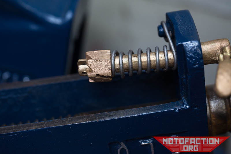 Here's a restoration review of a Dawn 6LQ vice - product number 9027 - which is a 6-inch or 150mm quick action vintage Australian made bench vice.