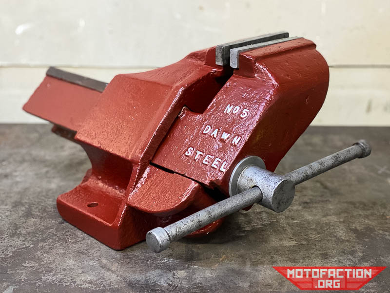 Here is a review and restoration or refurbishment of a Dawn Australian-made No 5 cast steel offset engineers bench vice.