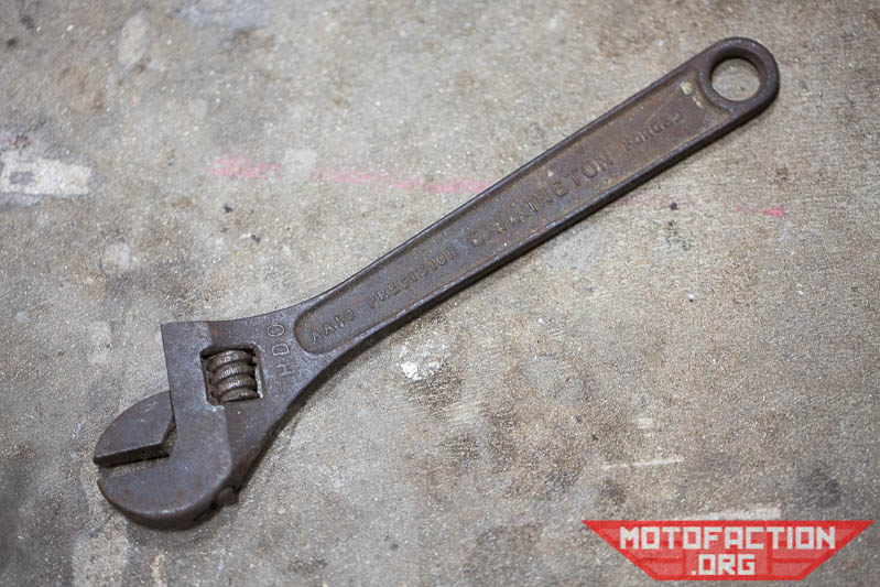 Here's a review and mini restoration of a Garringtons - often seen as Carringtons - Jackdaw adjustable spanner. This is the 10-inch model, AA10.