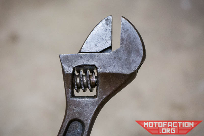 Here is a restoration review of a Temmah Tools 10-inch shifting spanner or adjustable crescent wrench, made in Germany