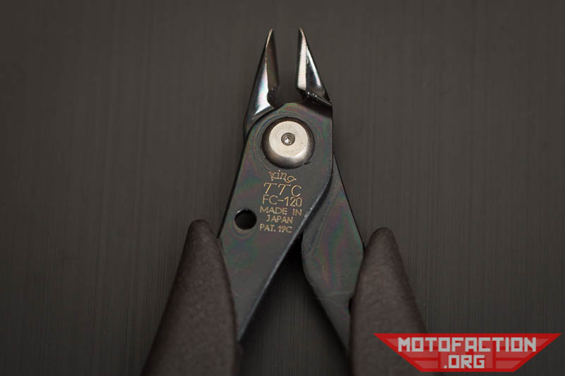 Here is a review of the Tsunoda or King TTC micro board nippers or cutting pliers, part number FC-120. They're made in Japan.